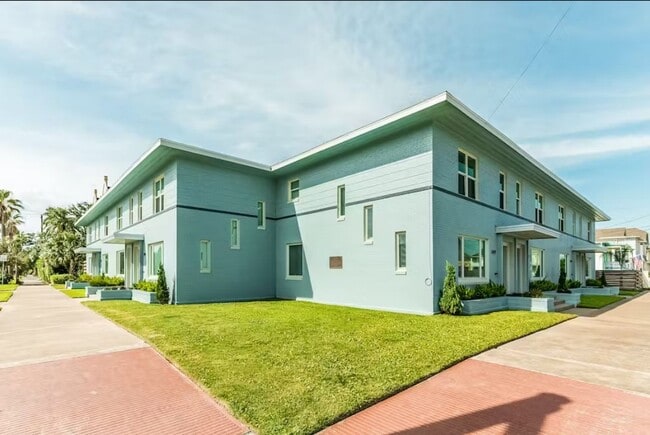 Photo - FULLY FURNISHED 2BD/1BA ready for occupancy! House