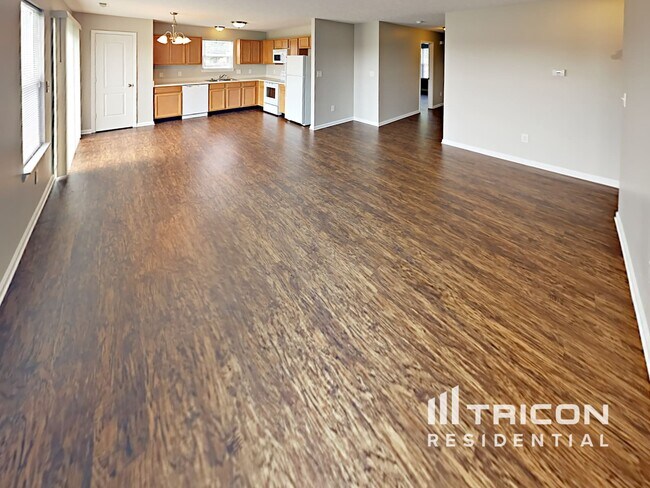 Building Photo - 1823 Irish Lake Lane Indianapolis IN