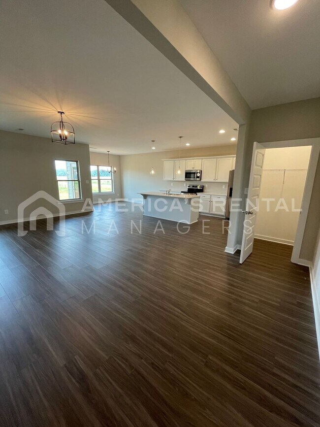 Building Photo - New Construction Home for Rent in New Mark...