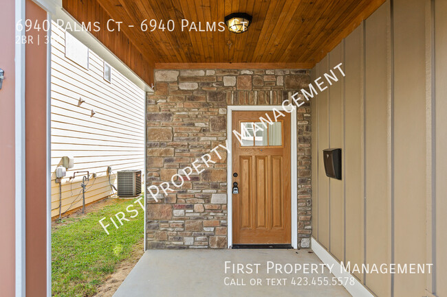 Building Photo - 6940 Palms Ct