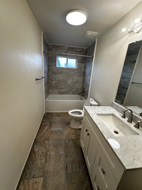 Foto del edificio - 3240 Knox Butte Ave NE