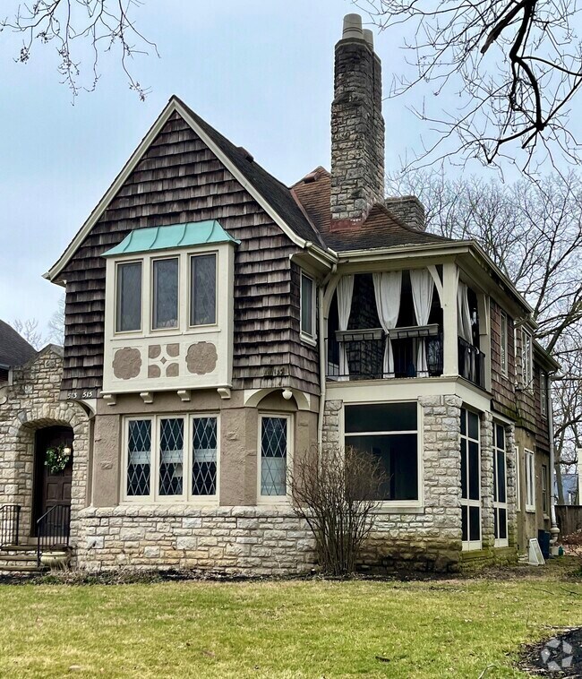 Building Photo - 513 S Drexel Ave
