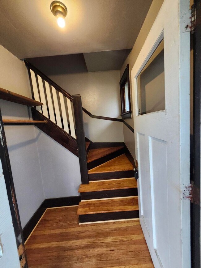 Foto del edificio - Duplex at 7101-7103 27th Avenue