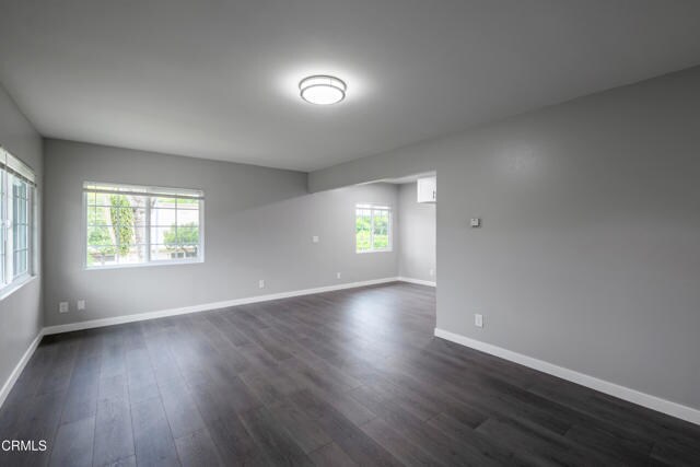 Foto del edificio - 2728 N Eastern Ave