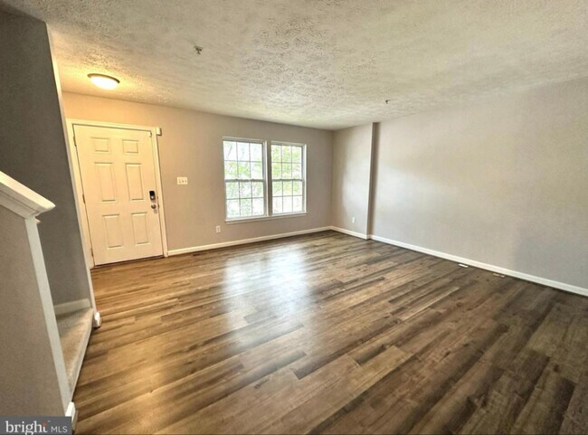 Foto del edificio - 4739 Coralberry Ct