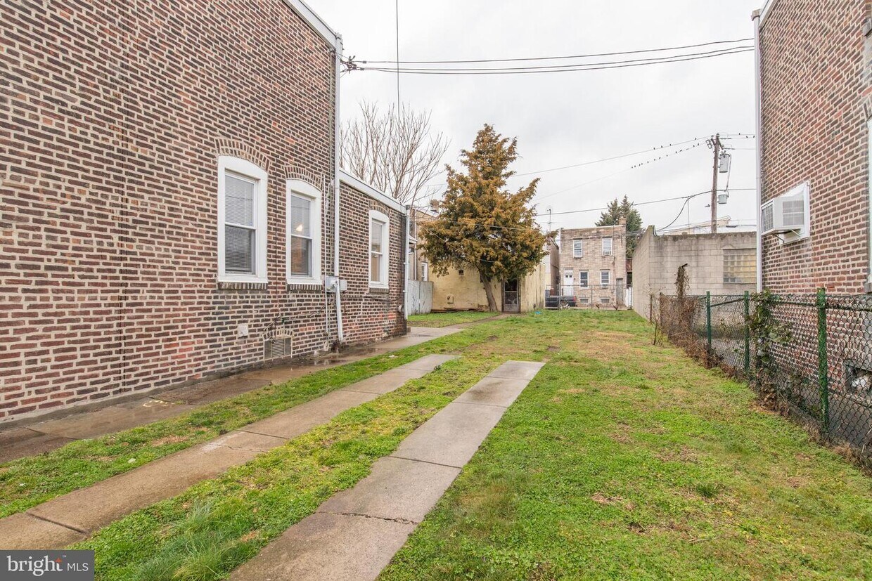 Primary Photo - 3574 Weikel St