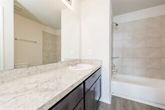Building Photo - 943 Imperial Heights Dr