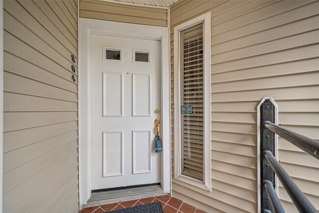 Foto del edificio - 3317 Golden Trails Dr