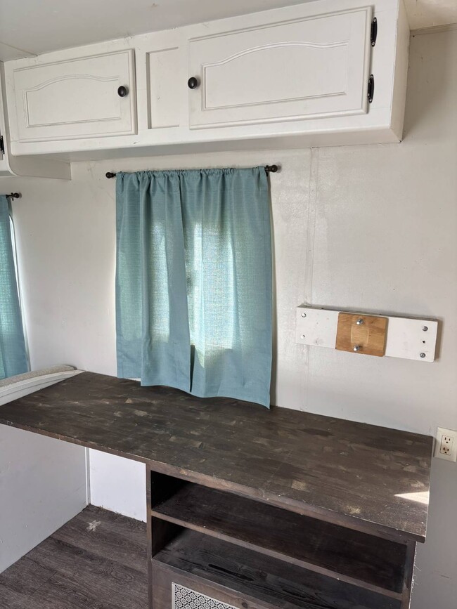 Building Photo - 2900 FL-17