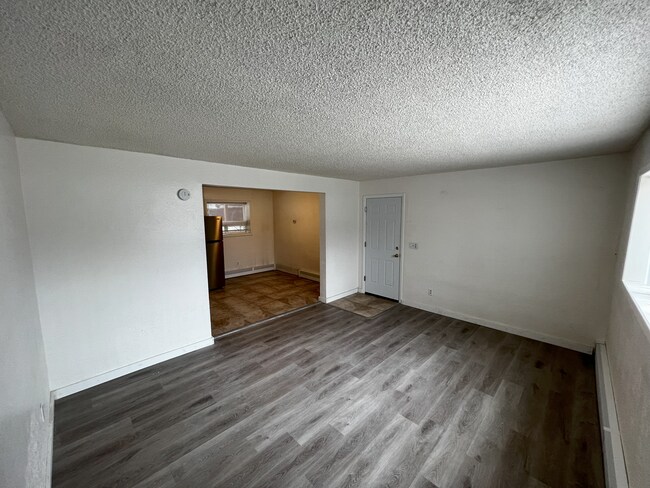 Building Photo - 2211 S Barnette St