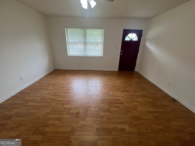 Foto del edificio - 4055 Elizabeth Park Ct