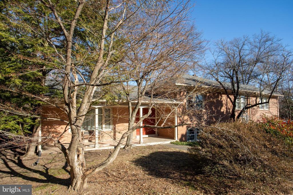 Primary Photo - 7001 Hopewood St