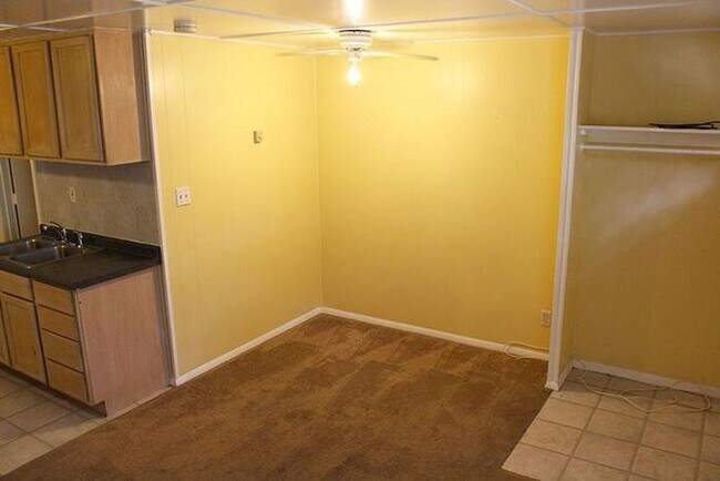 Building Photo - LEASE PENDING