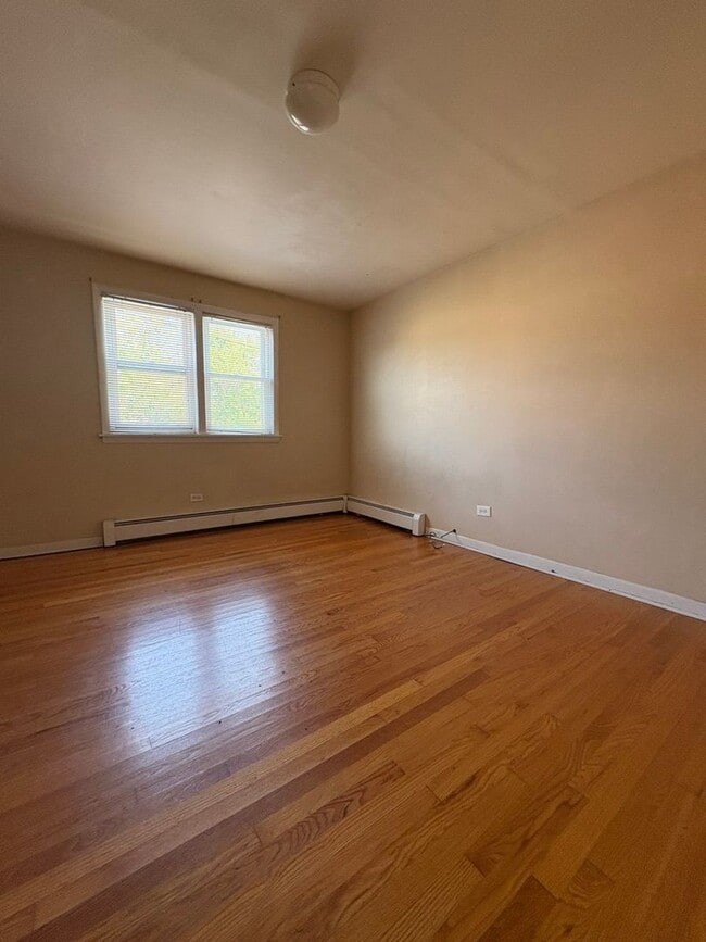 Foto del edificio - 2674 Clarke St