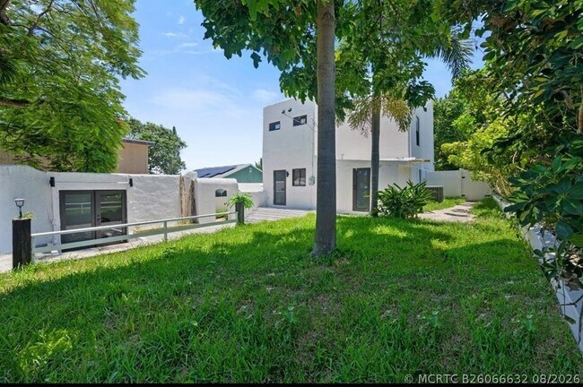 Foto del edificio - 823 33rd St
