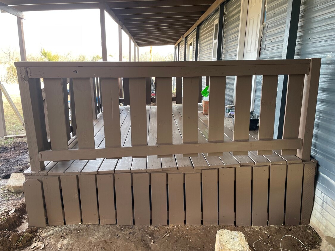 Foto del edificio - 1594 Wallace Thompson Rd