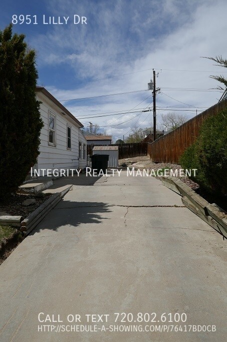 Building Photo - 8951 Lilly Dr