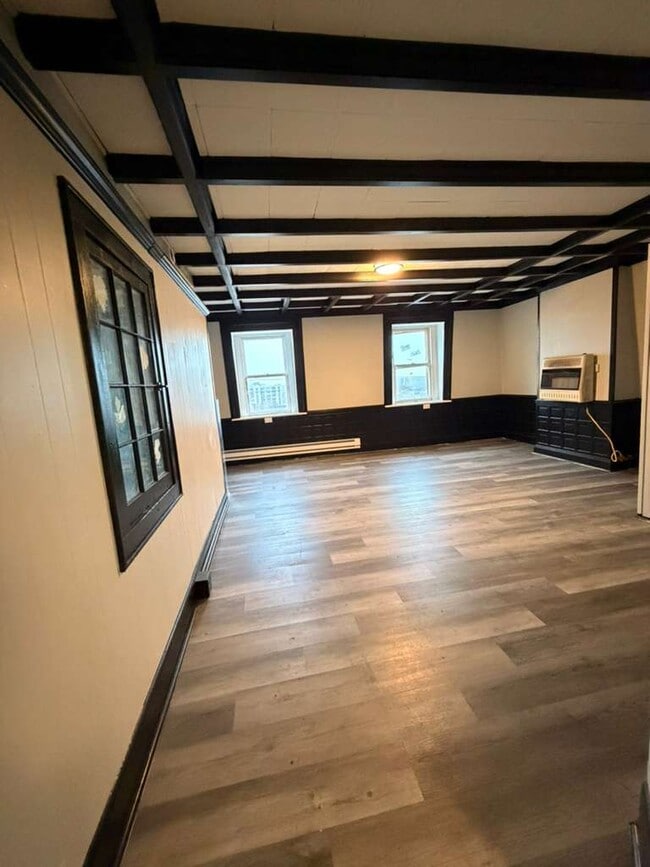 Building Photo - 266 8th St