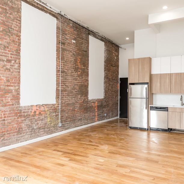 Building Photo - 618 Bushwick Ave