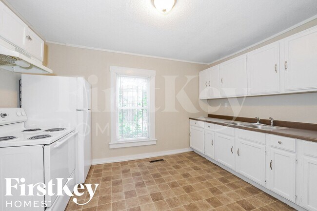 Foto del edificio - 2214 Quincy St