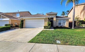 Building Photo - 8819 Dahlia Dr