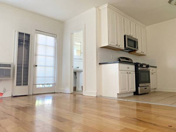 Foto del edificio - 5416 Fountain Ave