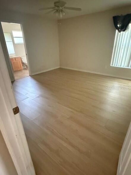 Foto del edificio - 9 Emerald Ln