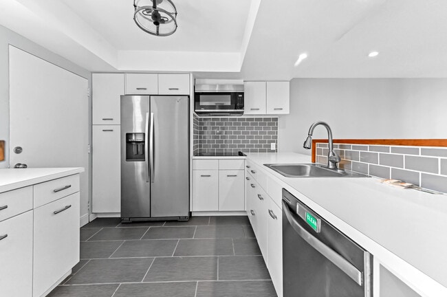 Building Photo - 4500 N Flagler Dr