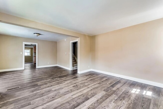 Foto del edificio - 628 N Broadview Ave