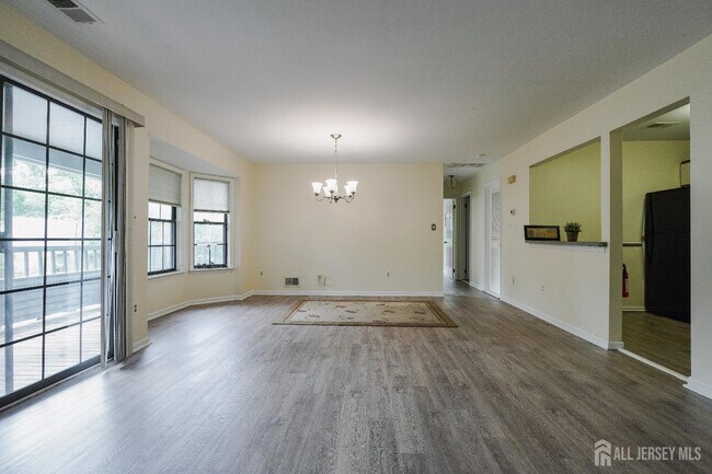 Foto del edificio - 809 Woodhaven Dr
