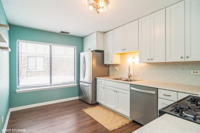 Foto del edificio - 1920 Hidden Creek Cir