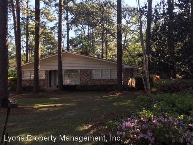 Building Photo - 3 br, 2.5 bath House - 2201 WHITE OAK DR