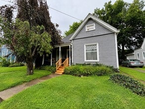 Building Photo - 344 Oldham Ave