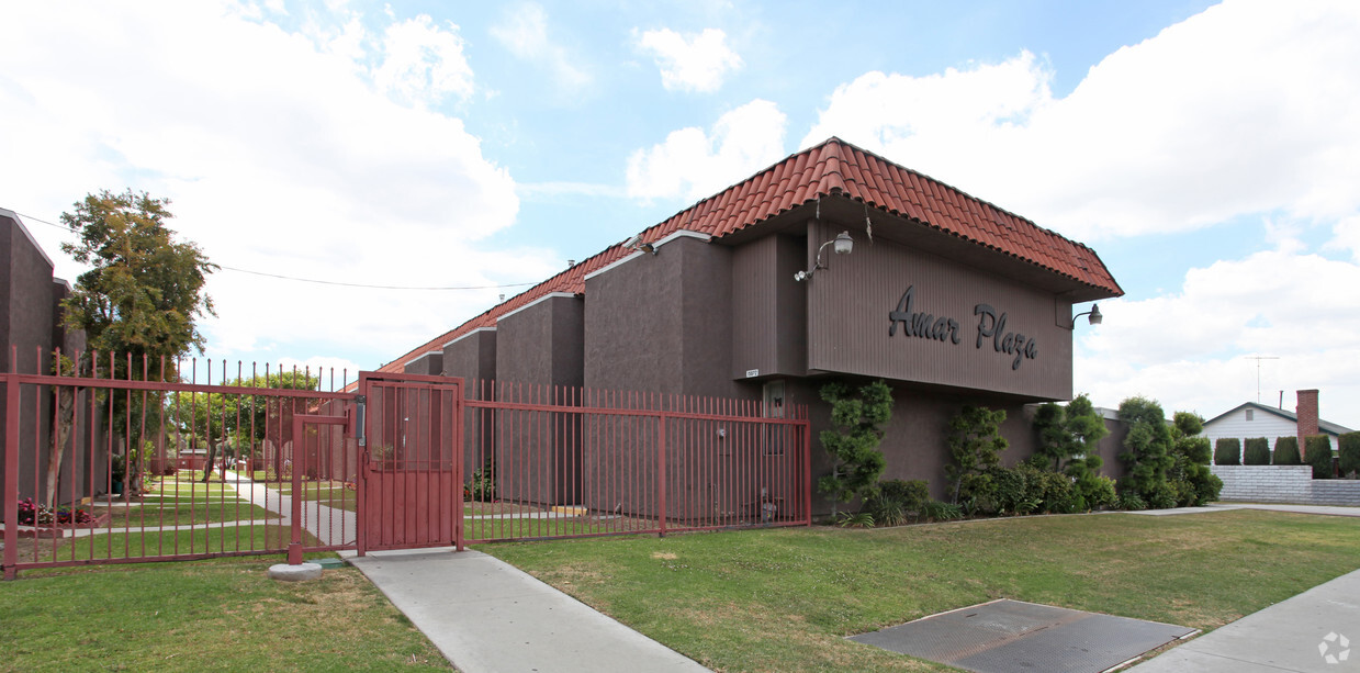 Foto del edificio - Amar Plaza