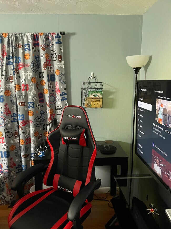 Foto del edificio - 209 Lynnhaven Dr