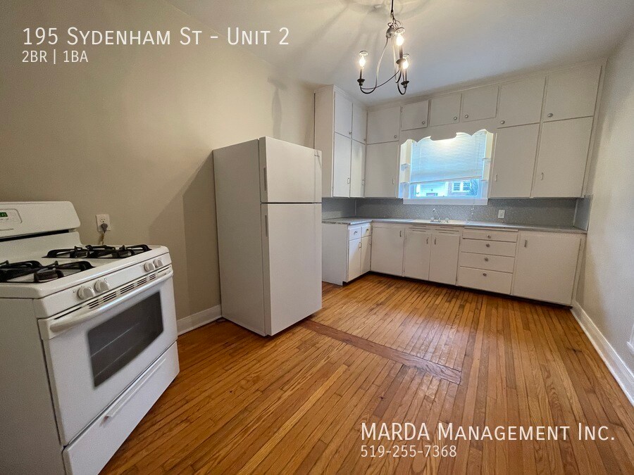 195 Sydenham St Unit 2, Dresden, ON N0P 1M0 Apartment for Rent in