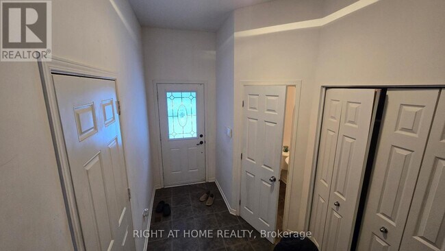 Building Photo - 119 Romina St