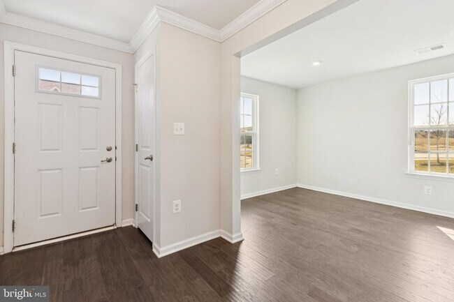 Foto del edificio - 5329 Woodyard Rd