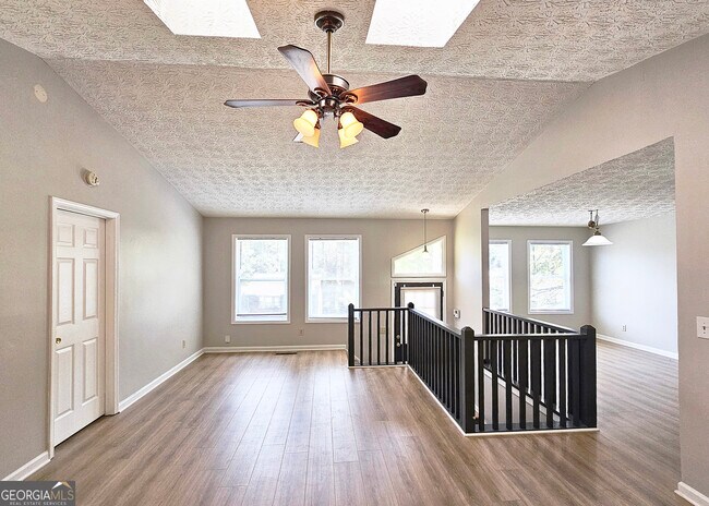 Building Photo - 5530 Deerfield Pl