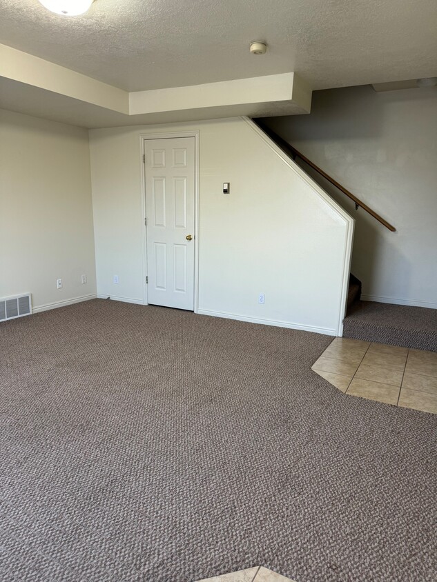 Building Photo - 1016 N 560 W
