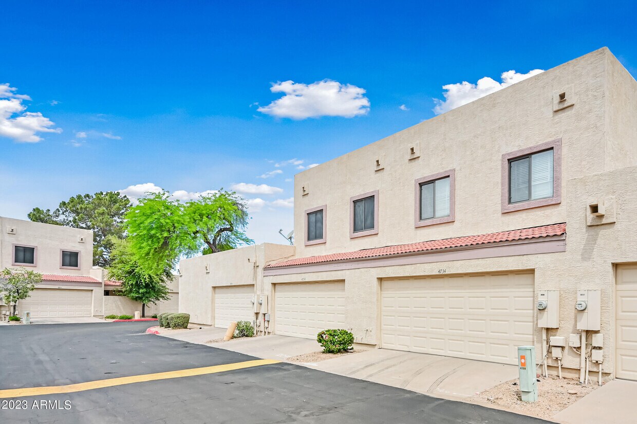 Foto principal - 4734 W Townley Ave