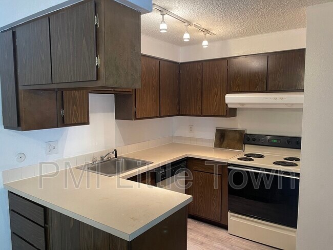 Foto del edificio - 9776 W 22nd Pl