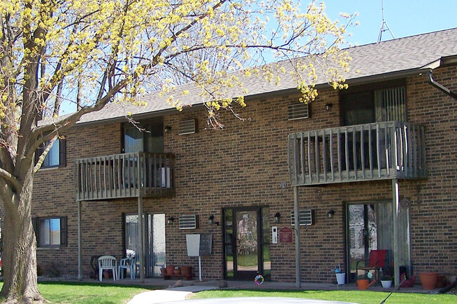 Building Photo - SHAWANO APARTMENTS