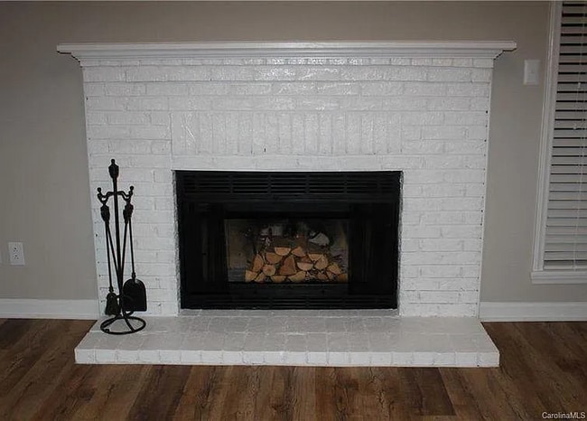 Building Photo - 8017 Greenside Ct