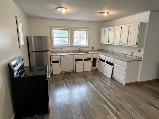 Foto del edificio - 4 woodland drive