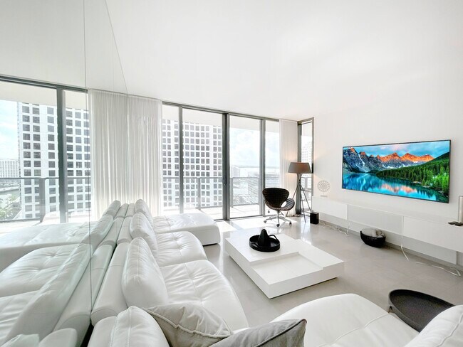 Foto del edificio - 68 SE 6th St