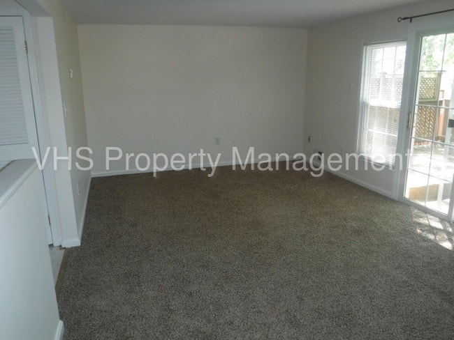 Building Photo - 13100 Rock Ridge Ln