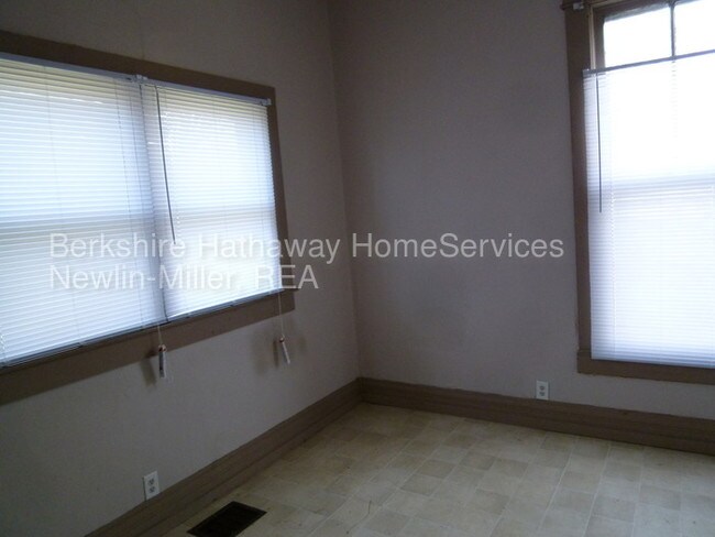 Foto del edificio - 1002 N 14th St