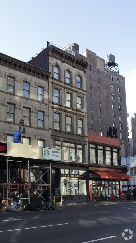 Building Photo - 678 Avenue of the Americas
