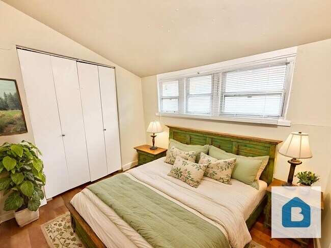 Foto del edificio - 1121 E 6th St